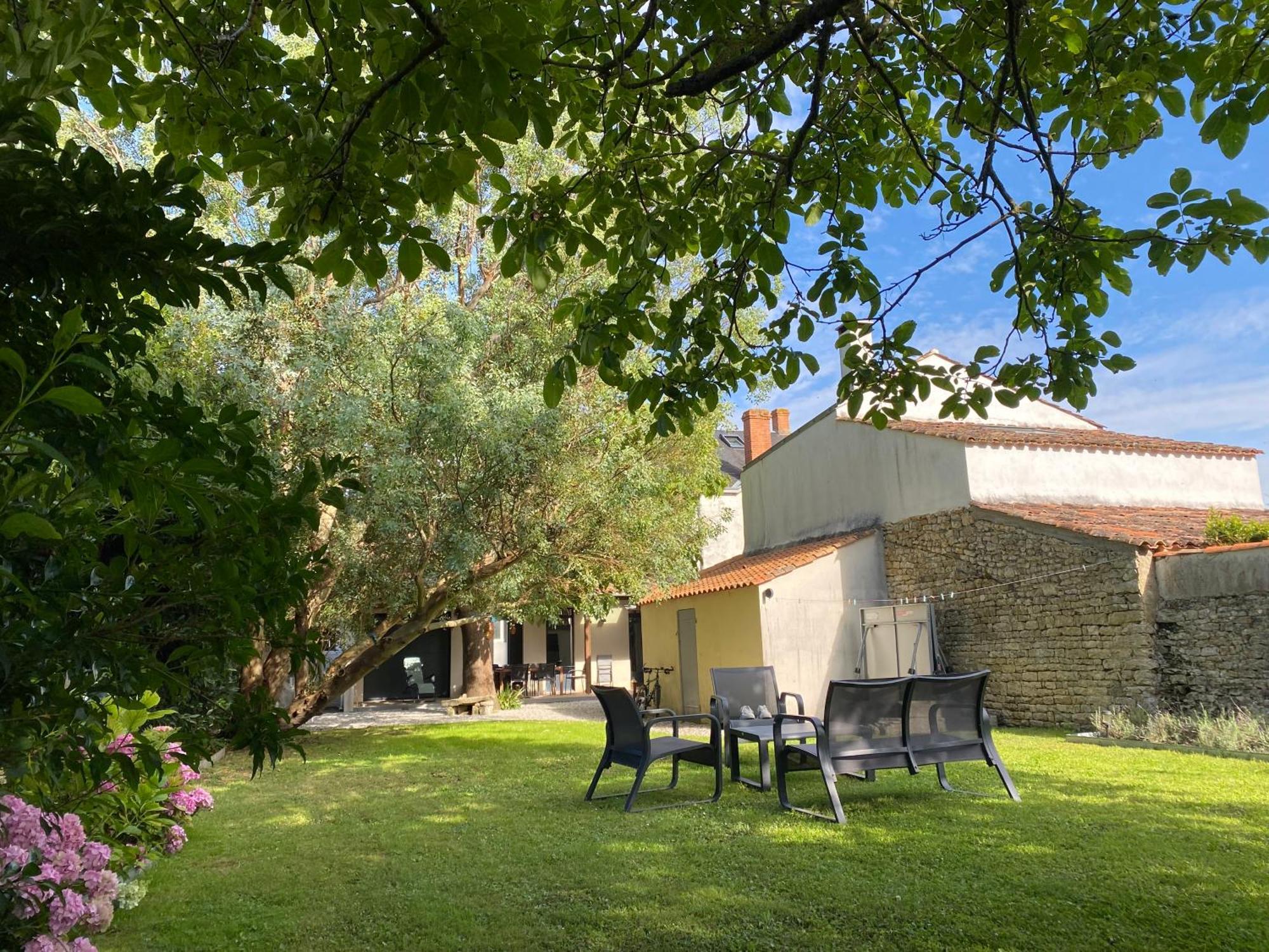 Villa Paulownia - A 1,2Km Des Plages - Tout Confort Au Coeur Du Bourg Jard-sur-Mer Exterior foto